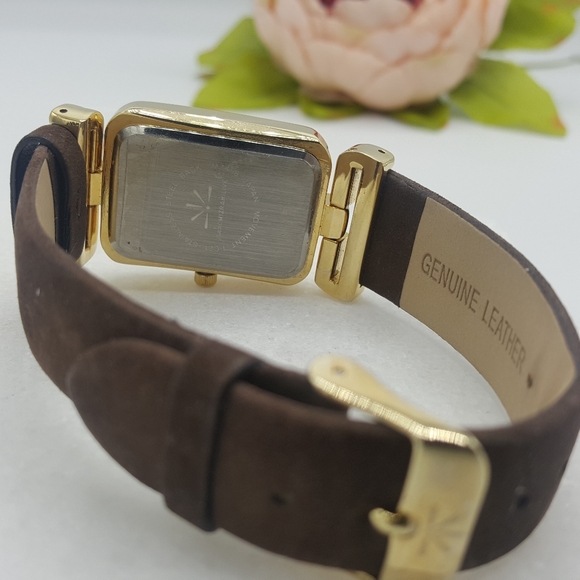 ✔️Isaac Mizrahi Live Brown Leather Watch - Picture 2 of 5